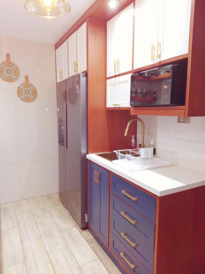 Casa Ramos Salamanca - Airport Pick Up And Drop Off Service - Homestay Lima Extérieur photo